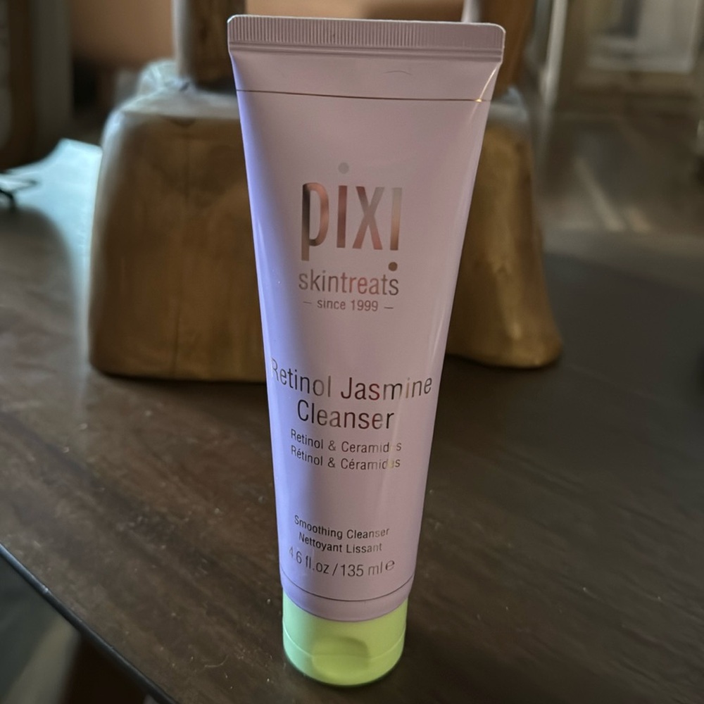 PIXI Retinol Face Cleanser 4.6 ounces NEW